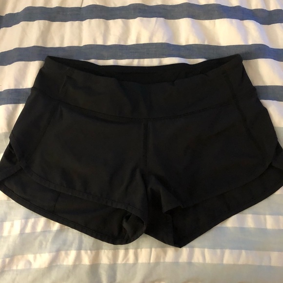 Lululemon speed shorts 2.6” black size 6 - Picture 3 of 6